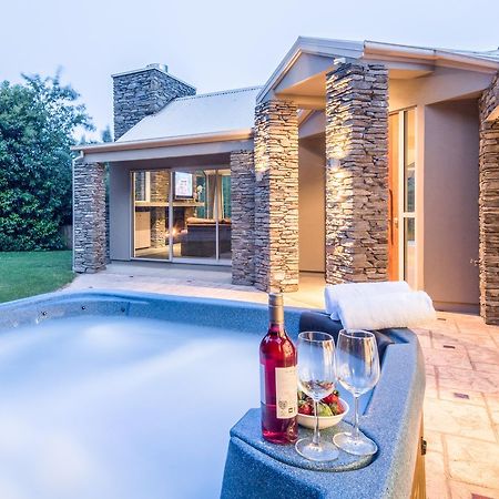 Riverview Retreat Holiday Home By Majordomo Queenstown Quarto foto